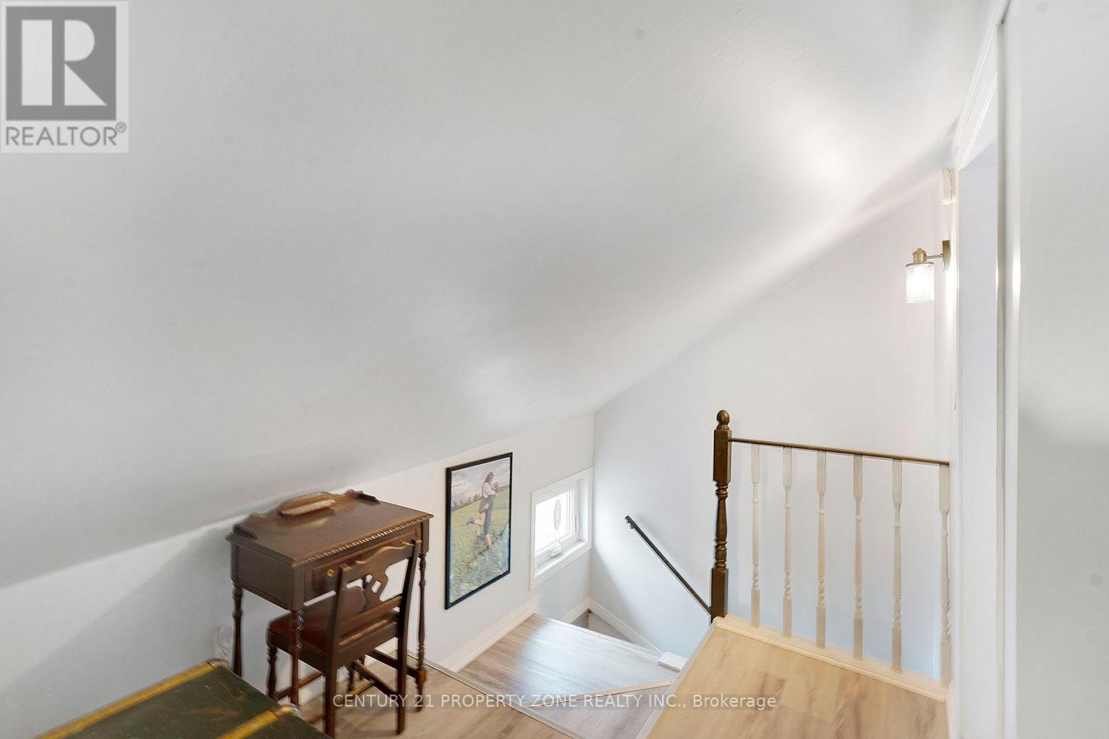 262 PINE STREET - 16