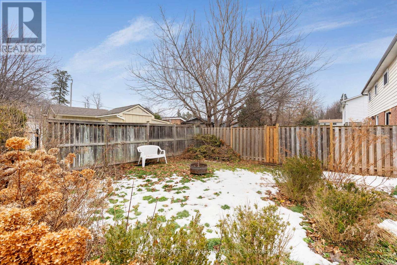 262 PINE STREET - 22