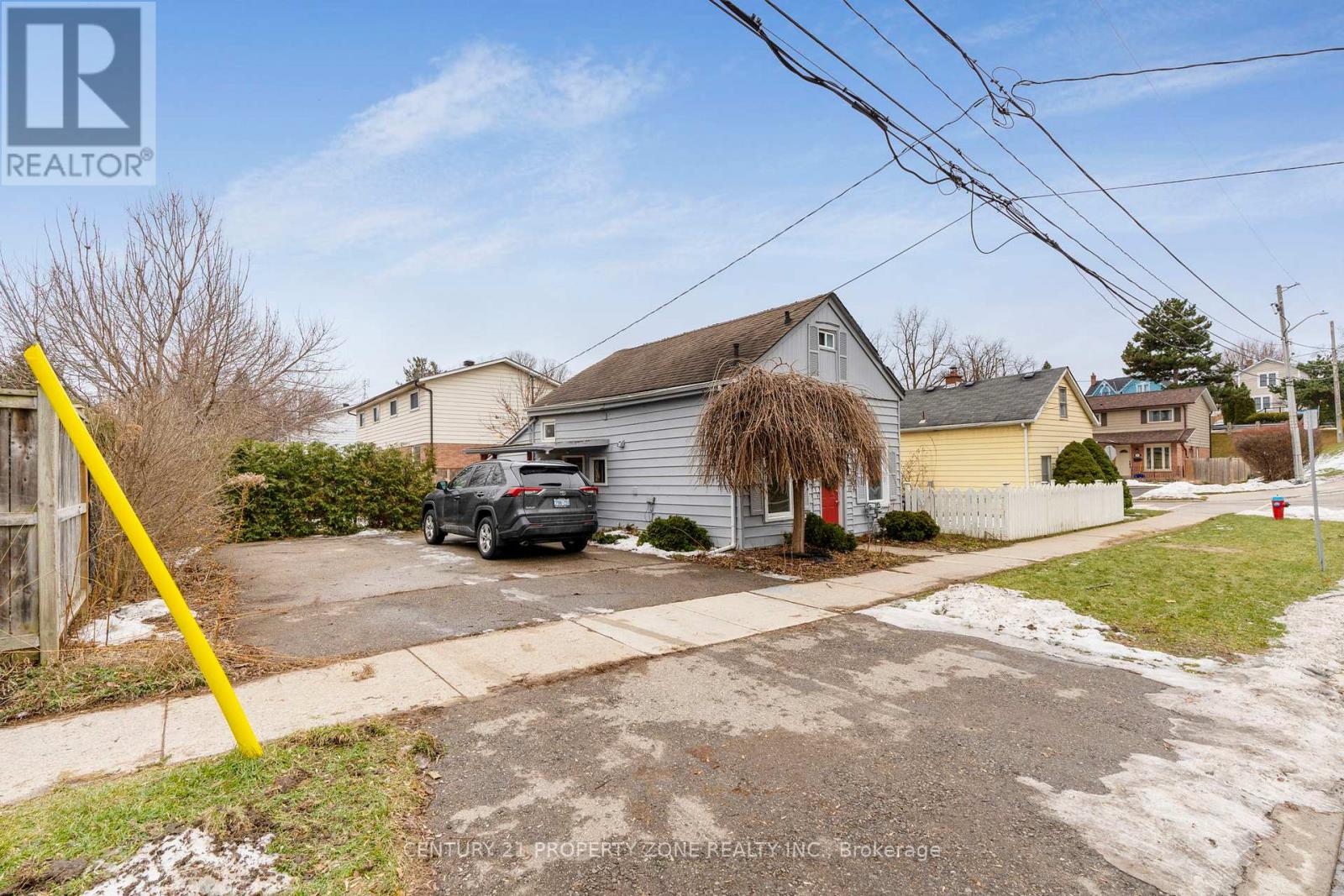 262 PINE STREET - 3