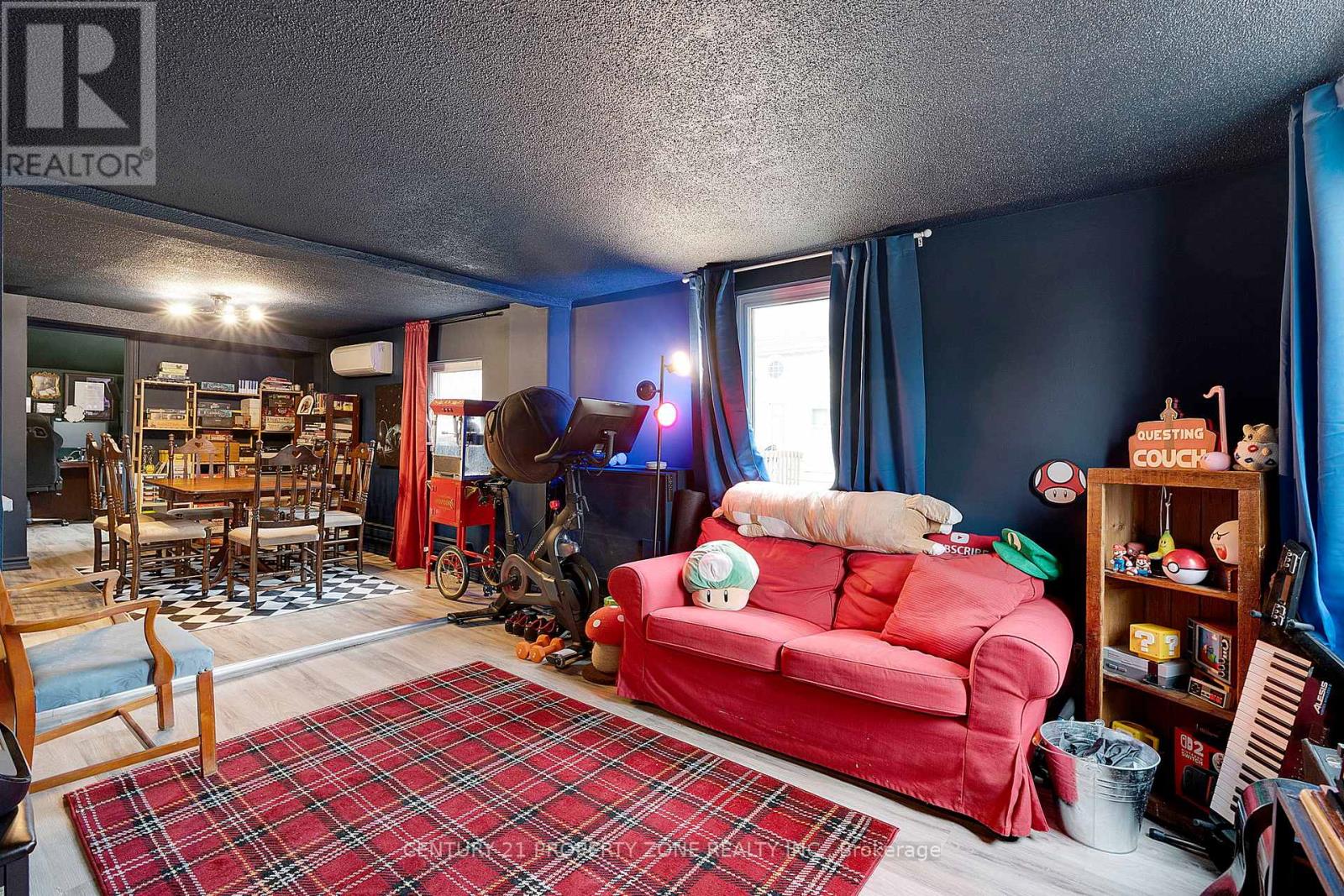 262 PINE STREET - 6