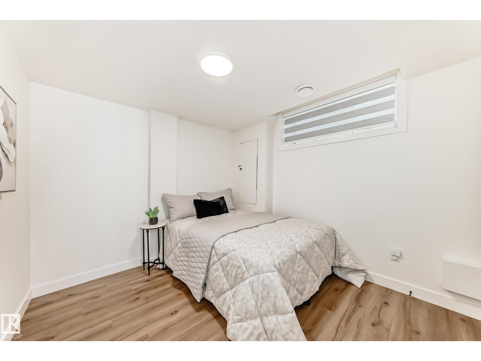 2540 206 ST NW - 57