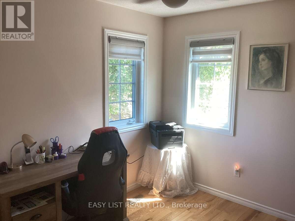 601 MACDONALD DRIVE - 14