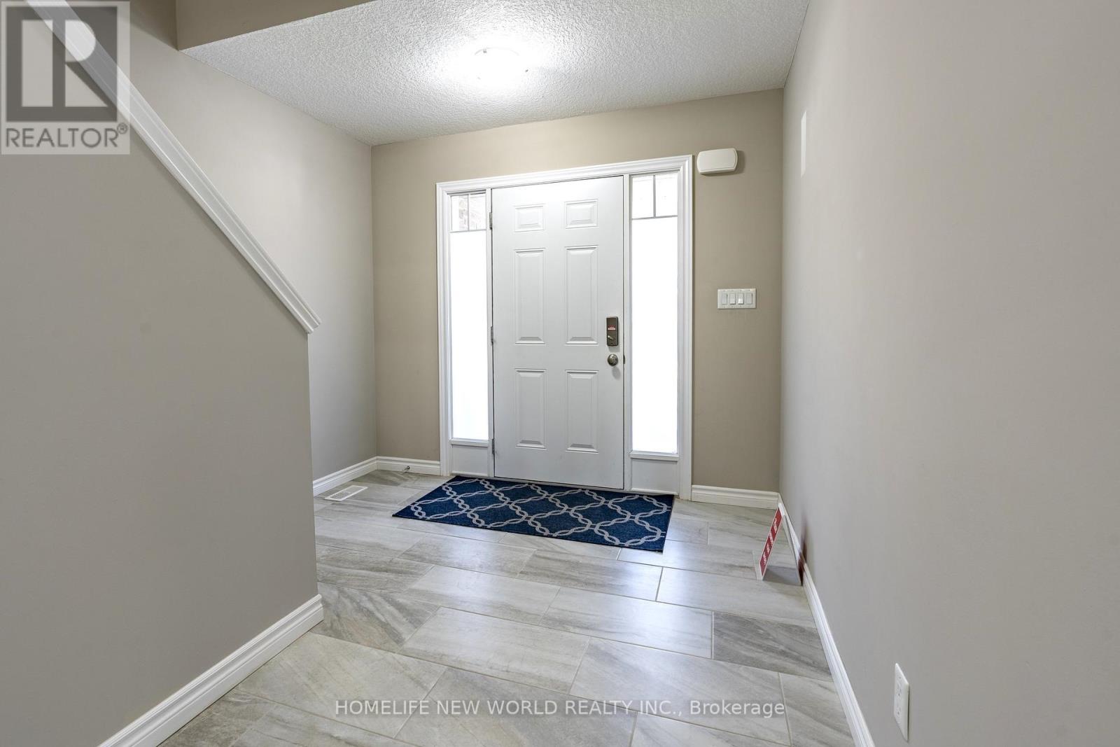 452 AVENS STREET - 3