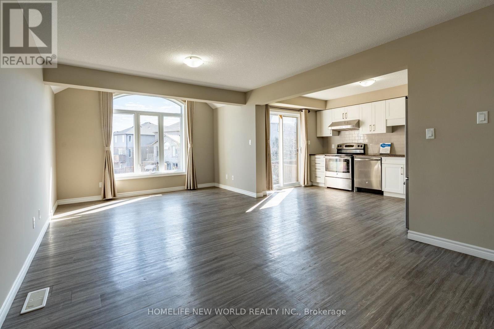 452 AVENS STREET - 5