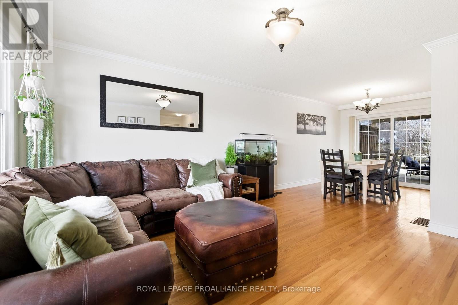 836 STEWART DRIVE - 10