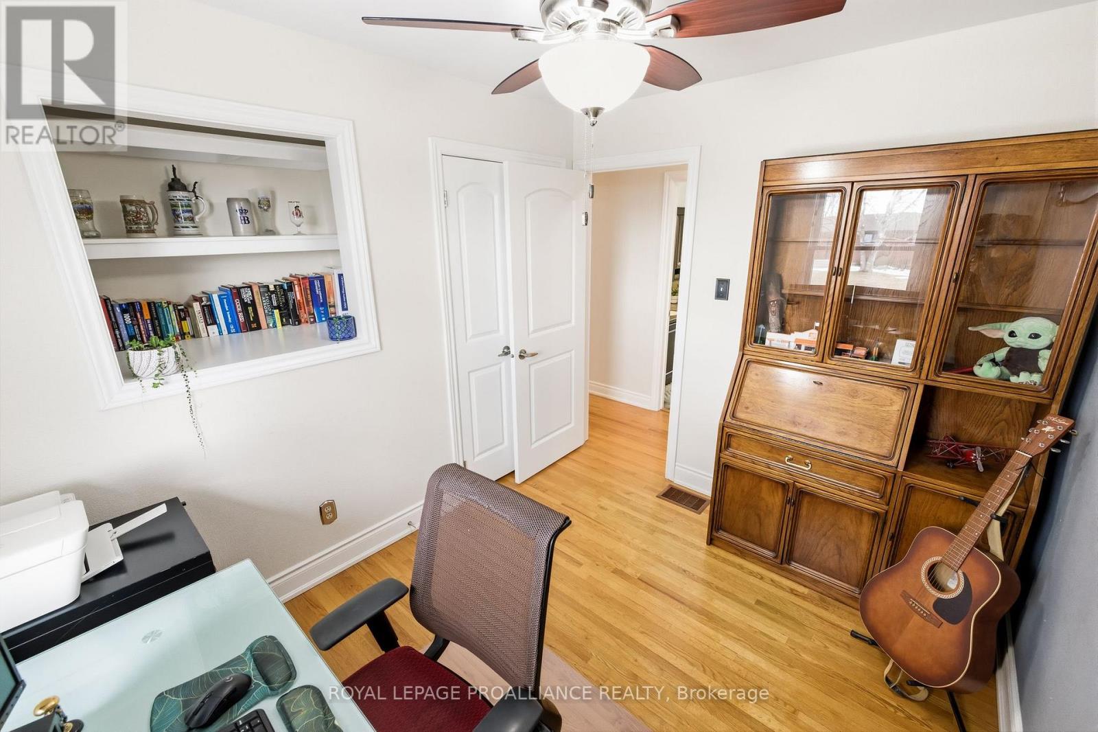 836 STEWART DRIVE - 22