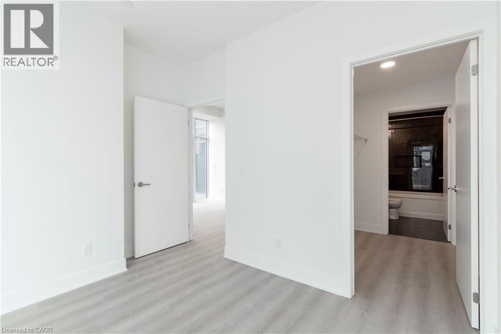 25 WELLINGTON Street S Unit# 410, Kitchener, Ontario, N2G0G5 — Photo 32