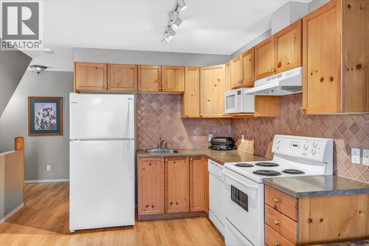 1300 Riverside Way Unit# 1304, Fernie