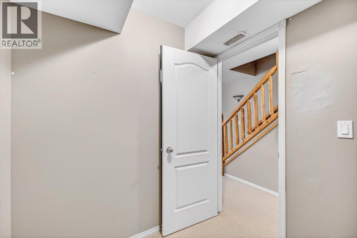 1300 Riverside Way Unit# 1304, Fernie