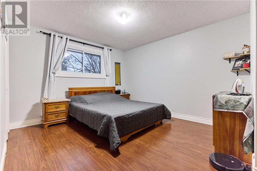 61 Third Avenue, Lively, Ontario, P3Y1M2 — Photo 12