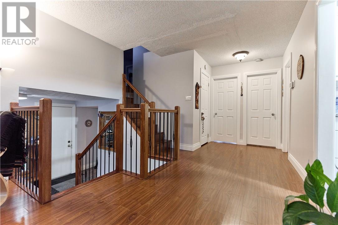 61 Third Avenue, Lively, Ontario, P3Y1M2 — Photo 10