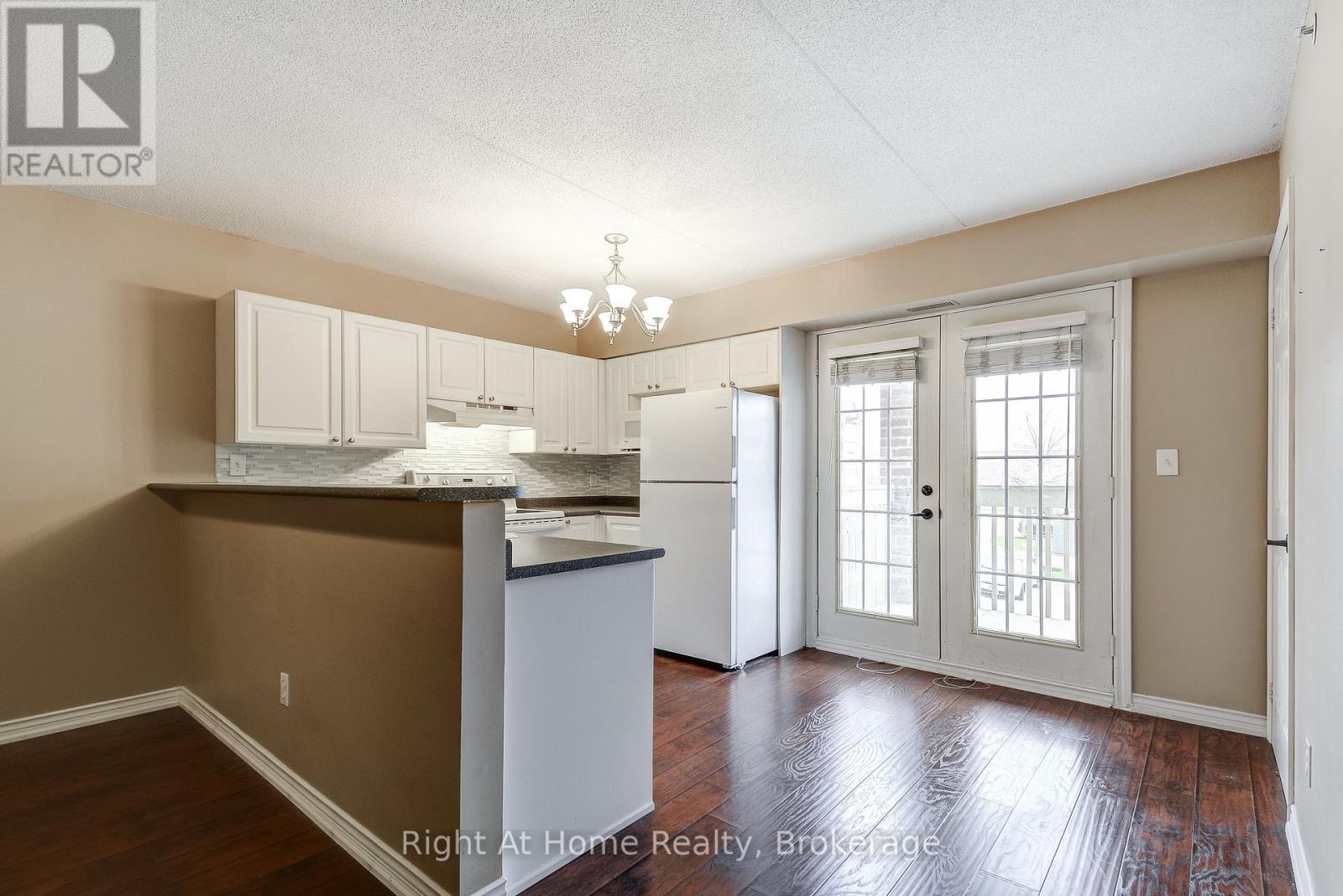#212 4005 KILMER DRIVE - 10