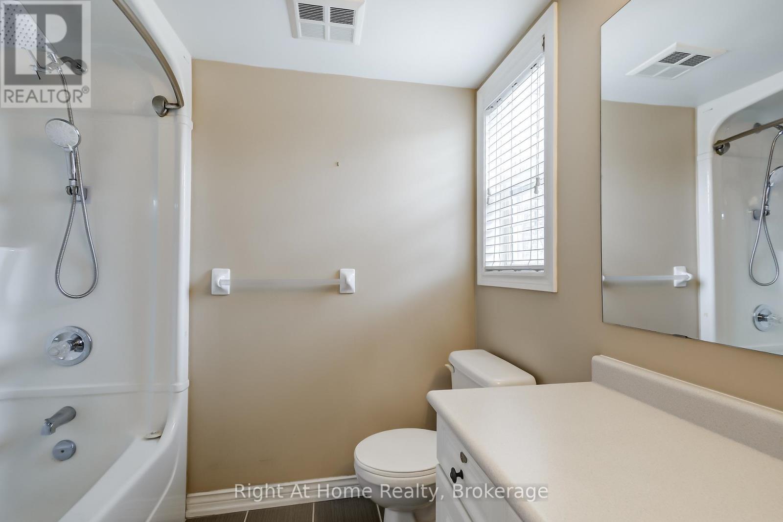 #212 4005 KILMER DRIVE - 18