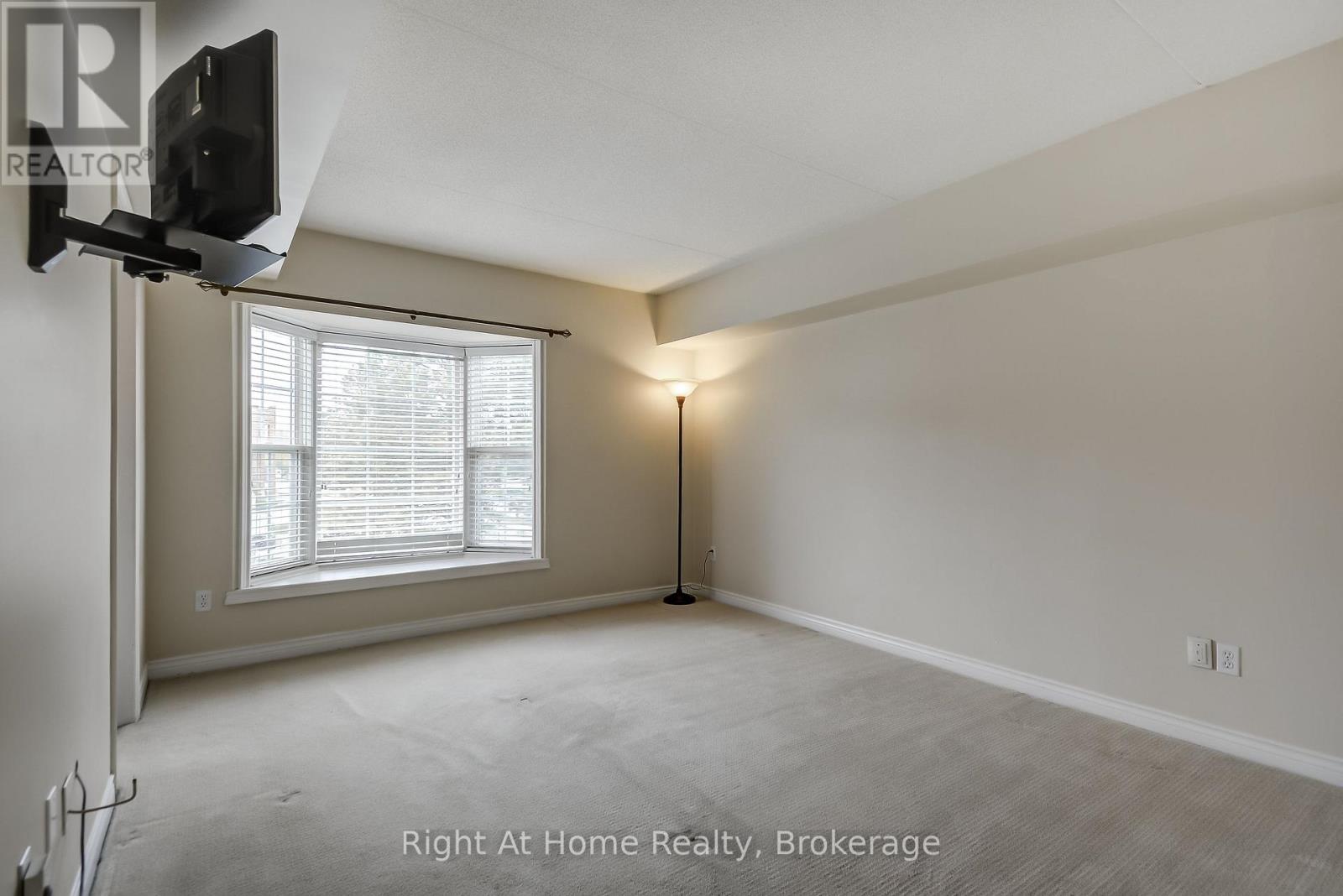 #212 4005 KILMER DRIVE - 15