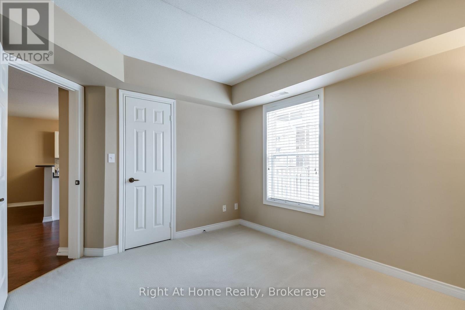 #212 4005 KILMER DRIVE - 19