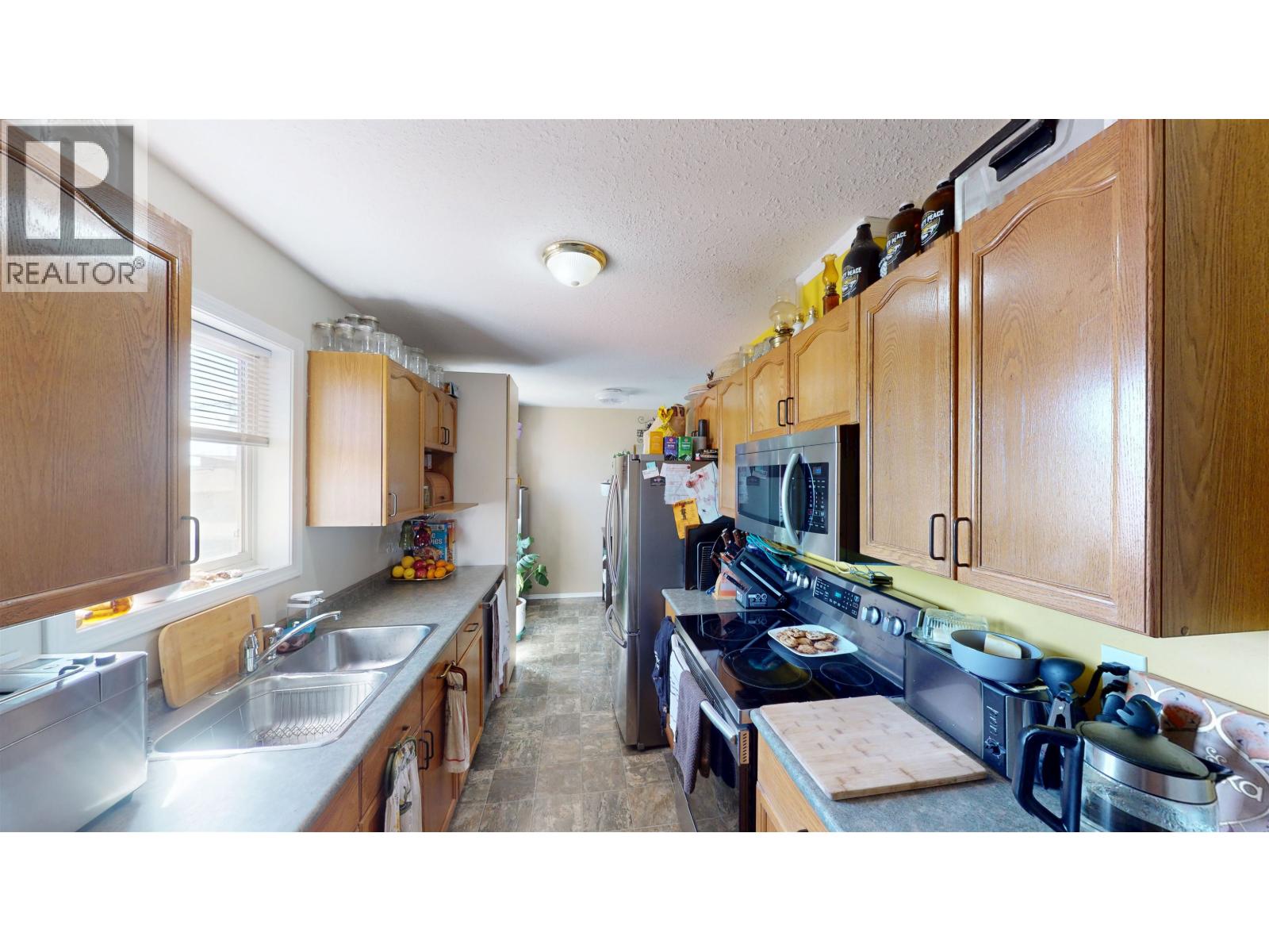 10219 102 AVENUE, Fort St. John