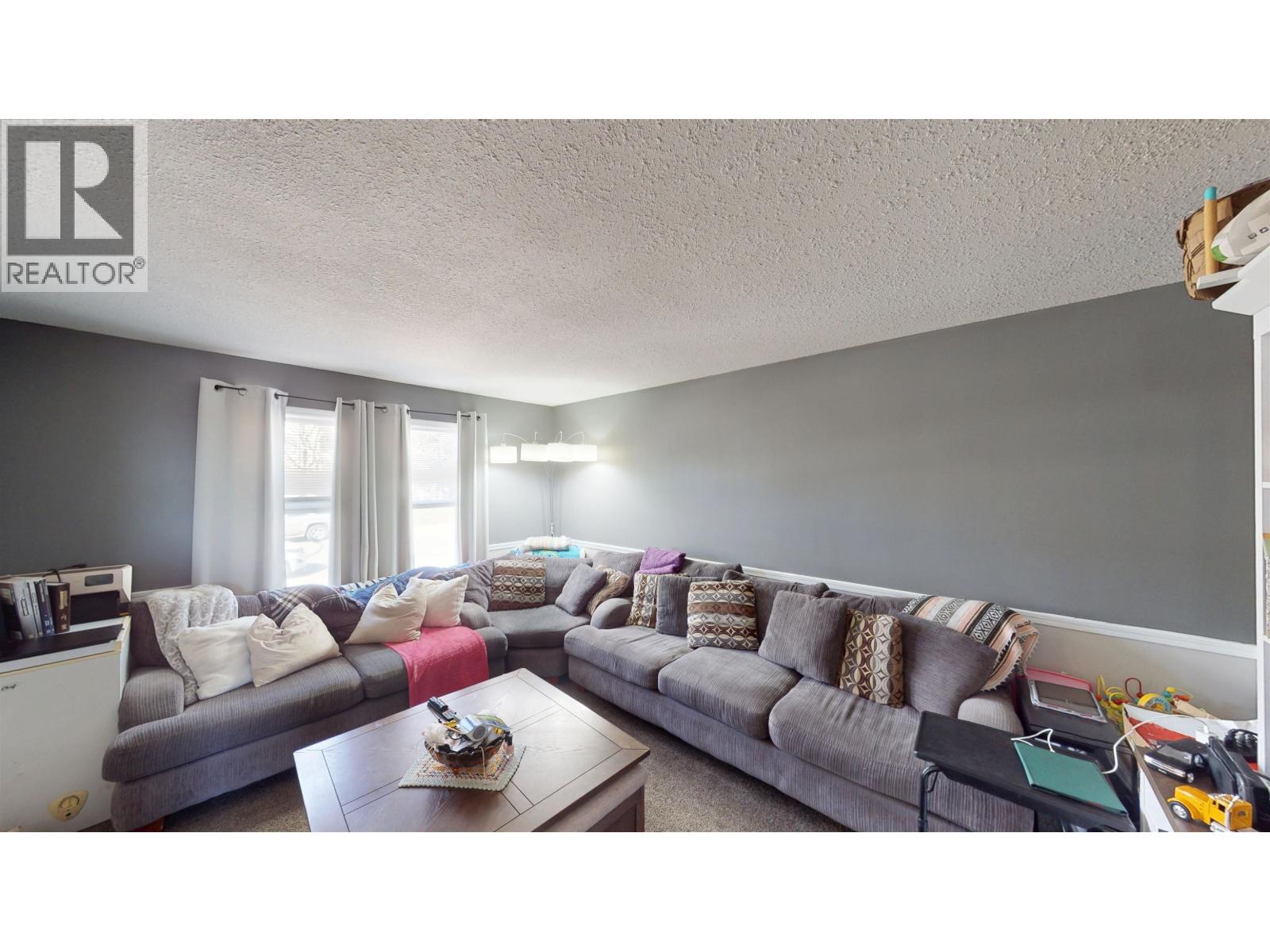 10219 102 AVENUE, Fort St. John