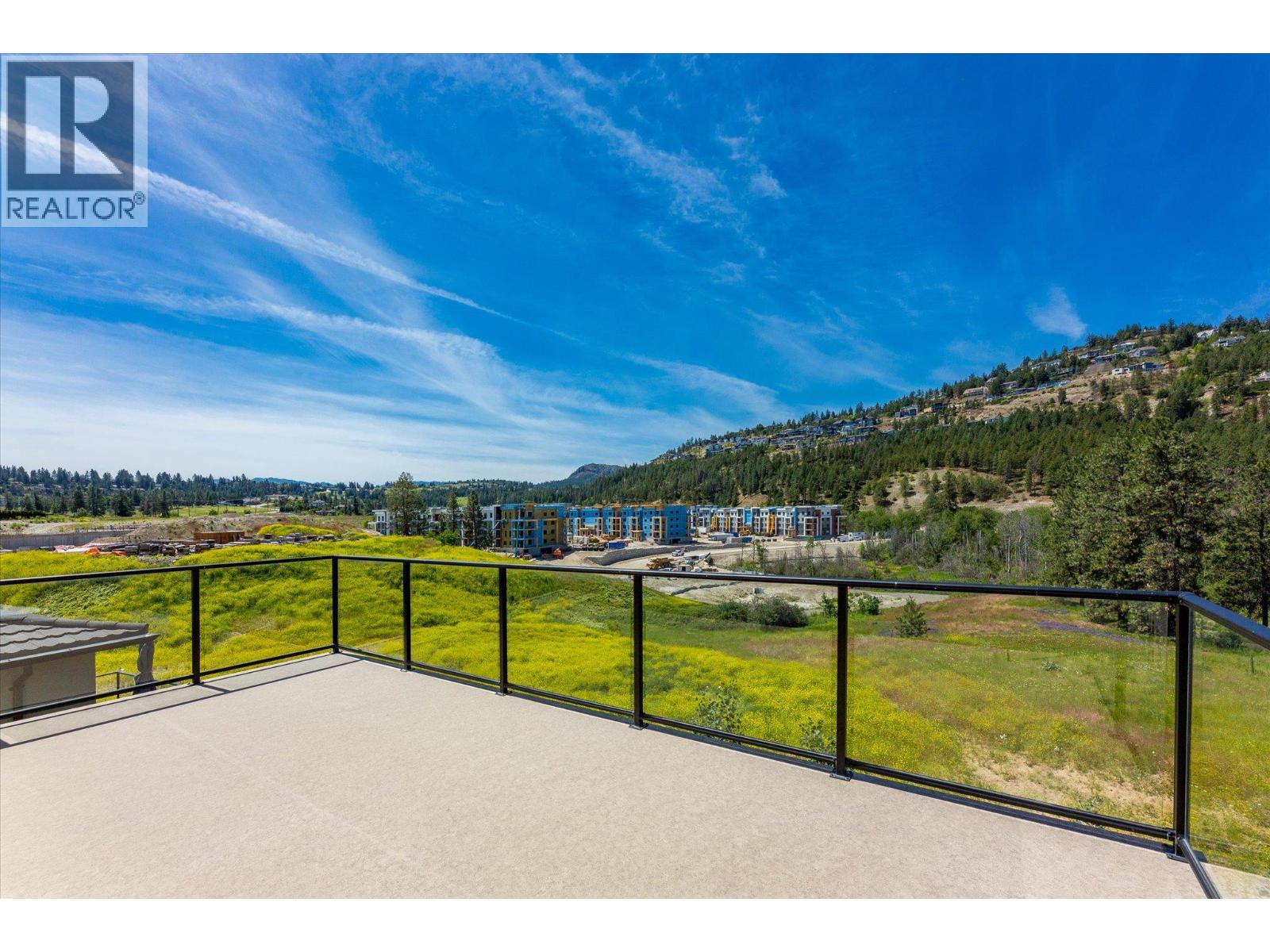 1846 Viewpoint Crescent - 24