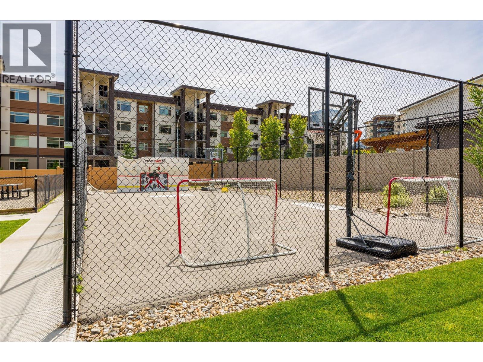 1846 Viewpoint Crescent - 47