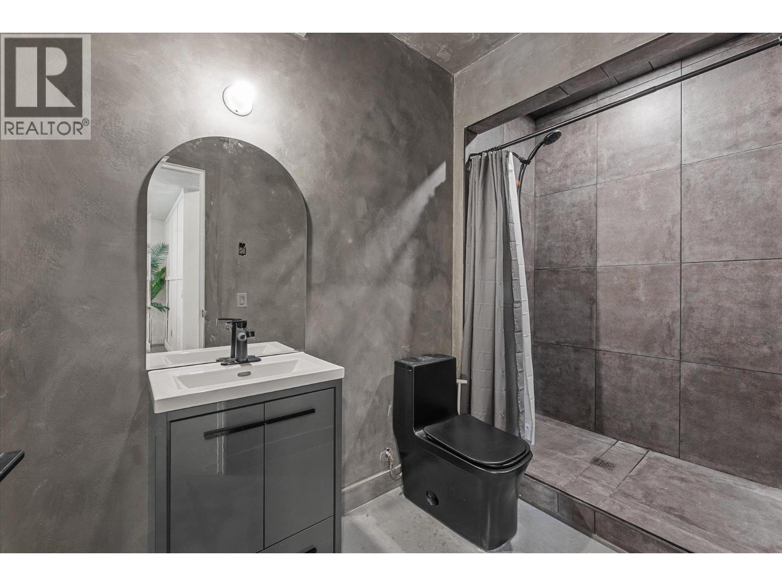  1846 Viewpoint Crescent, West Kelowna