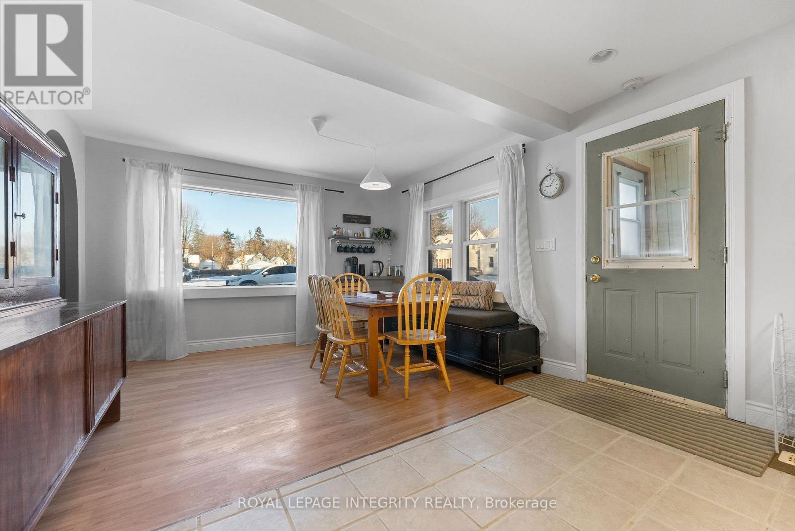 191 BELL STREET - 13