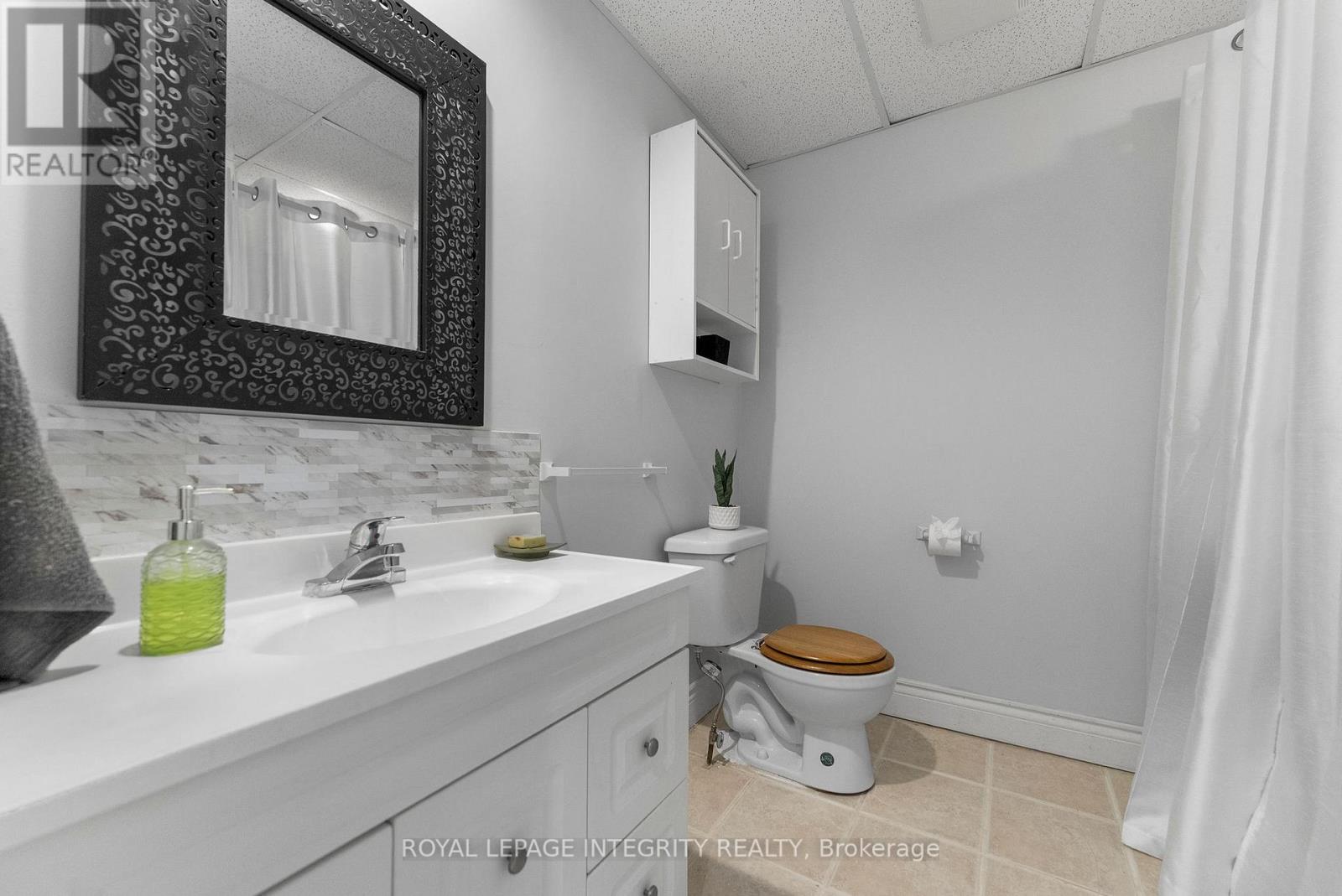 191 BELL STREET - 15