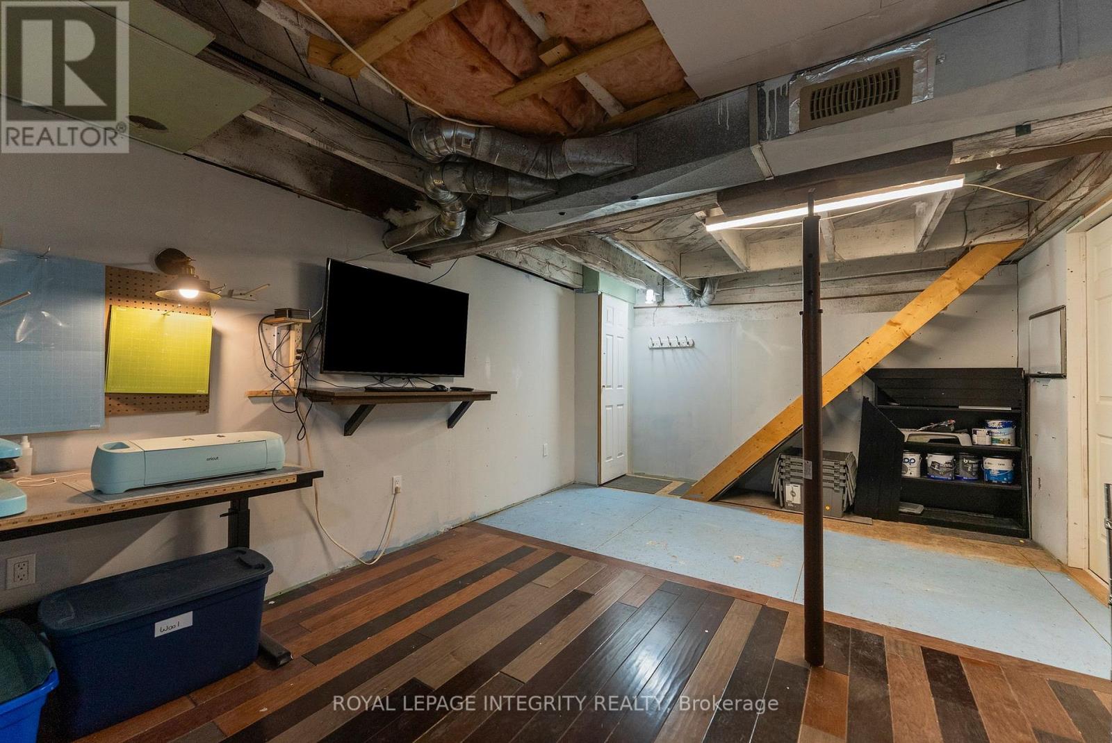 191 BELL STREET - 32