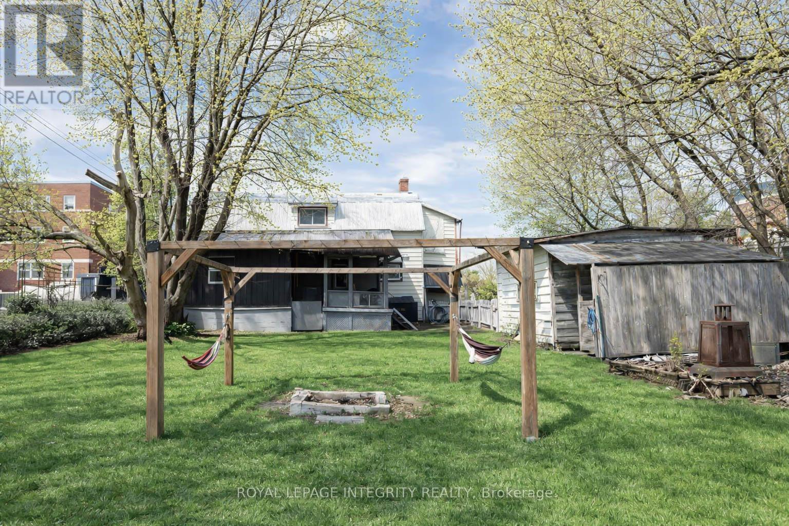 191 BELL STREET - 34