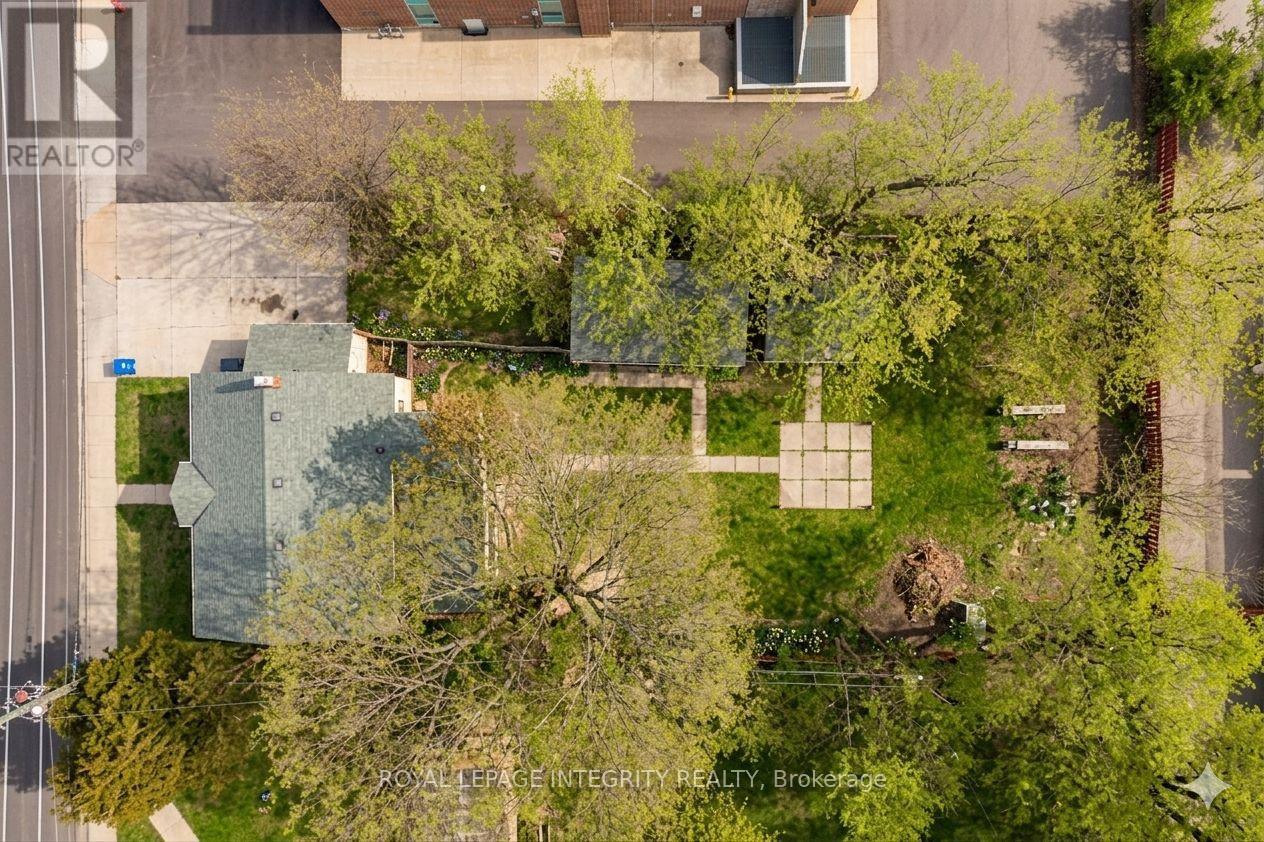 191 BELL STREET - 39