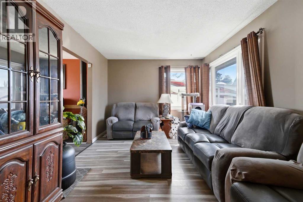 4820 48 Avenue, Innisfail