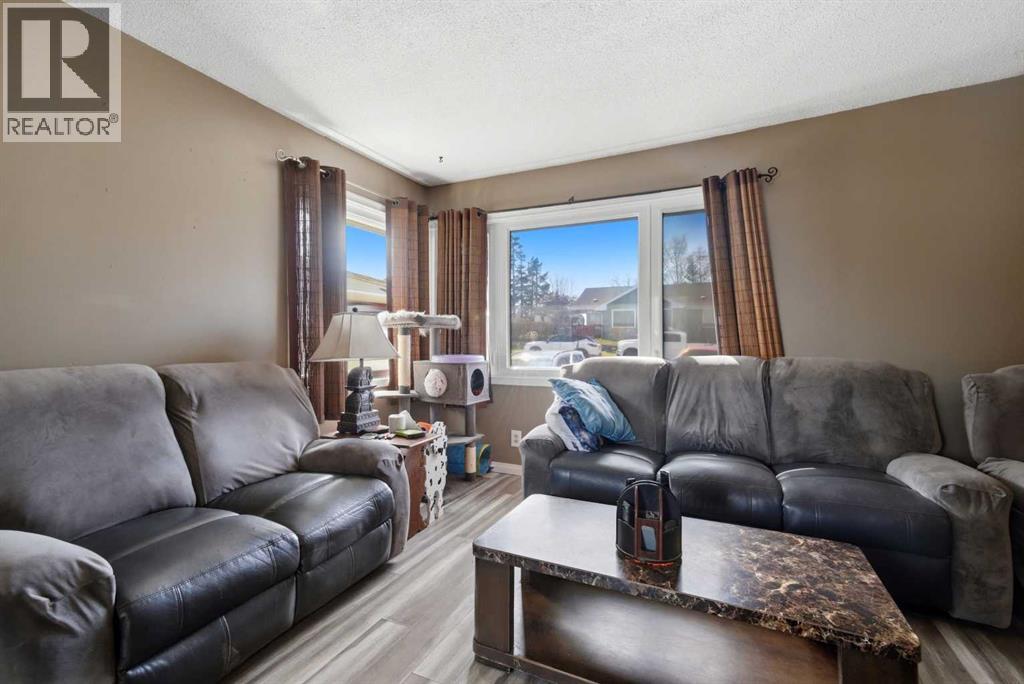 4820 48 Avenue, Innisfail