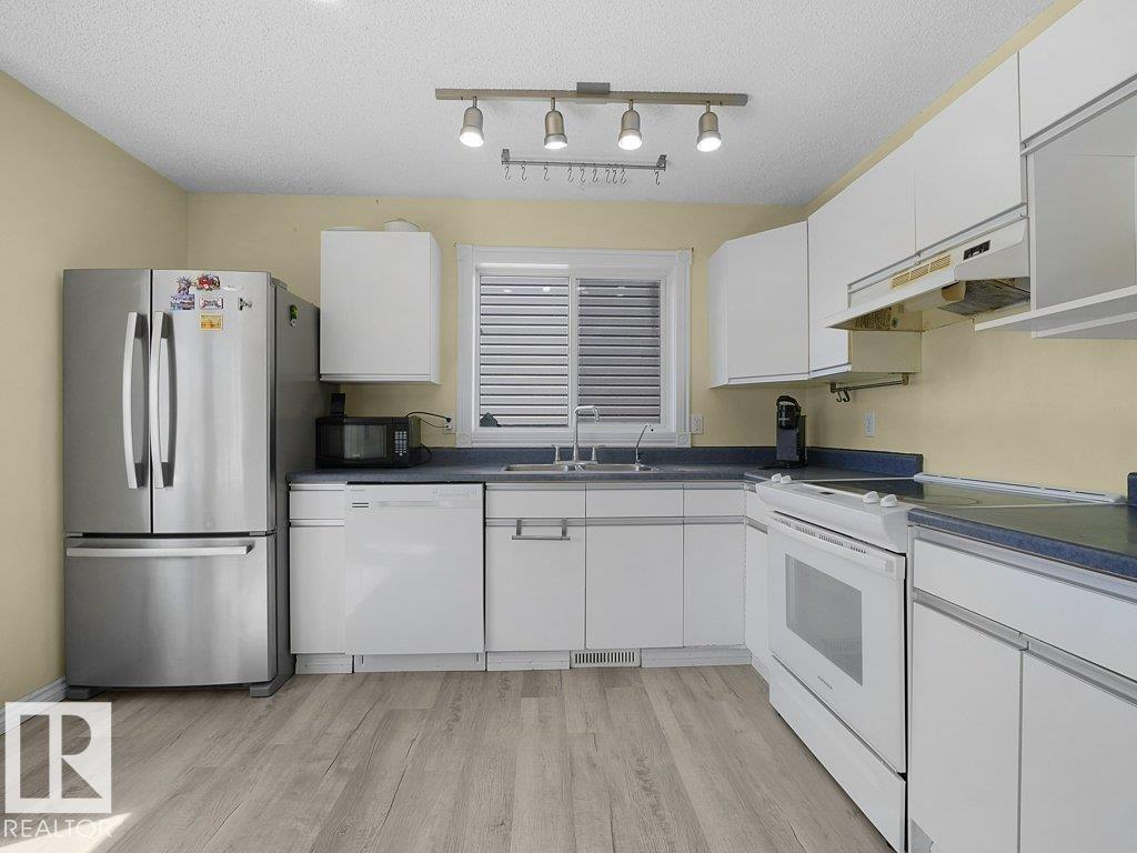 4519 149 AV NW - 22