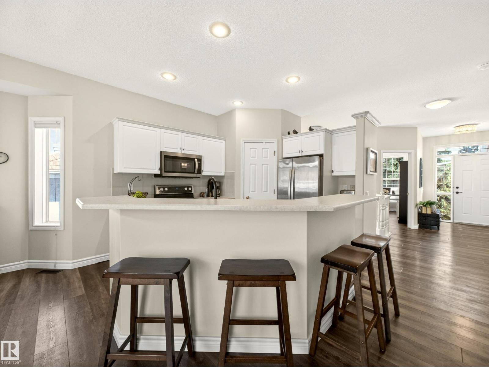 7 OAKBAY PT, St. Albert