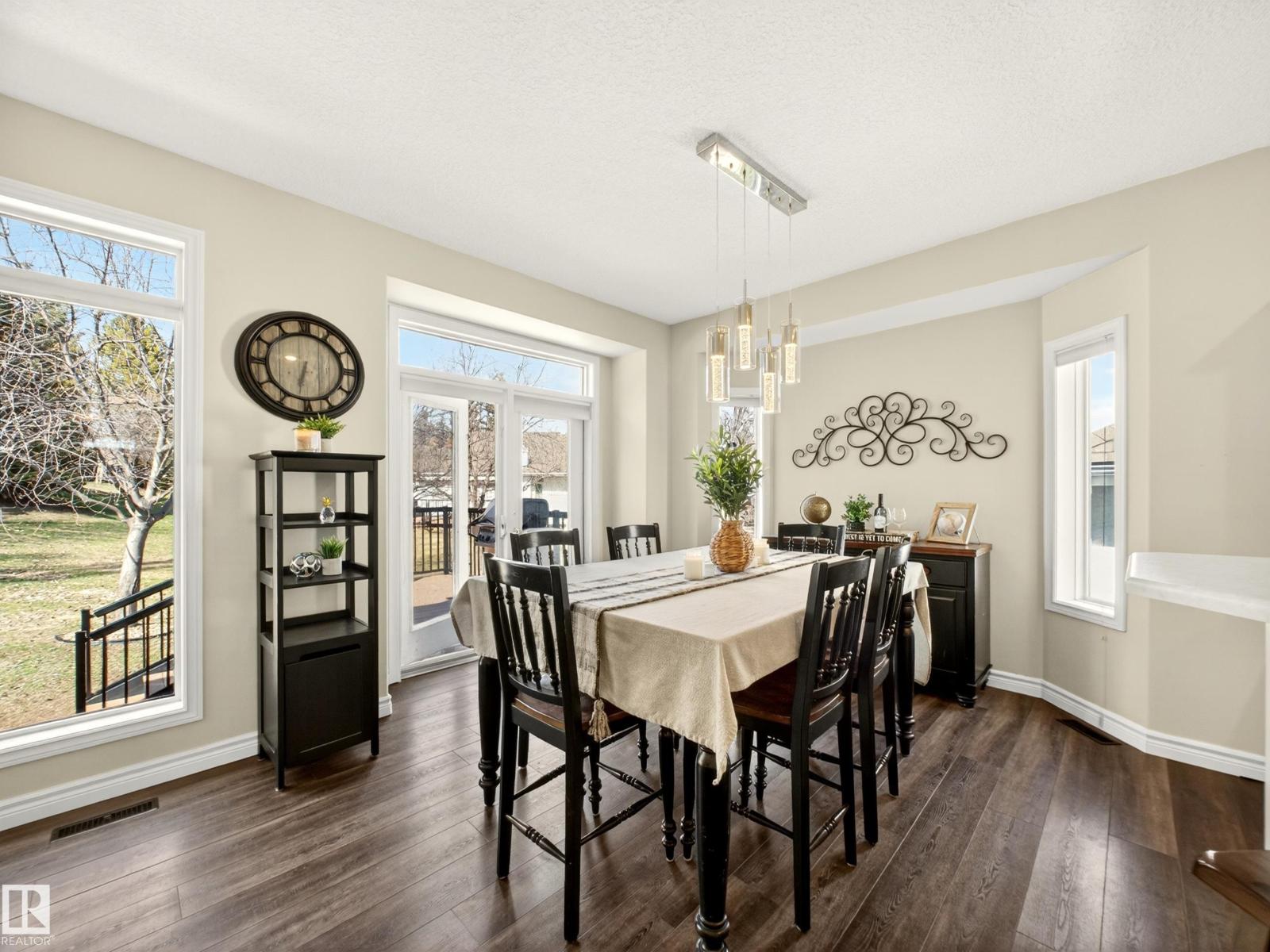 7 OAKBAY PT, St. Albert