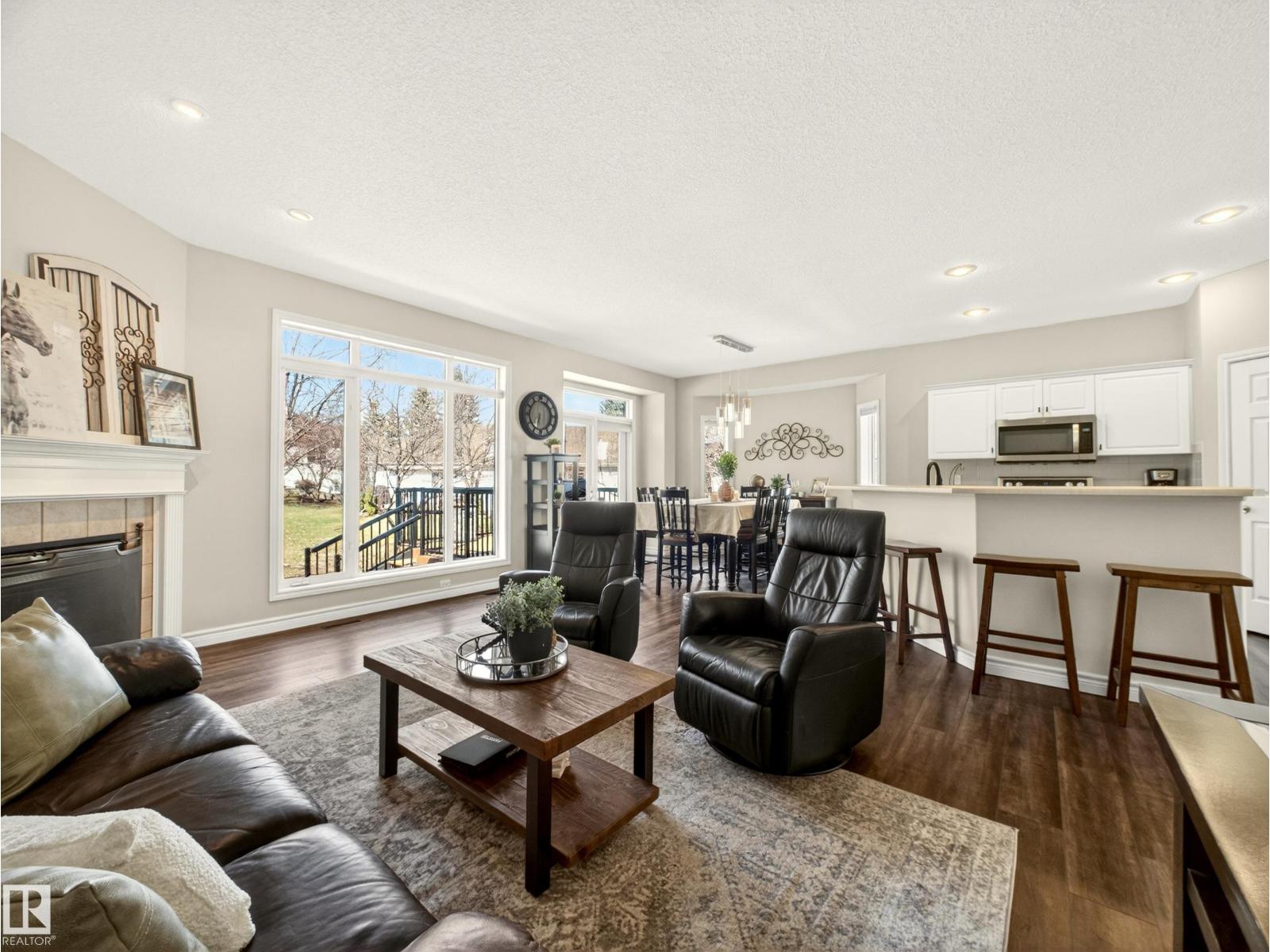 7 OAKBAY PT, St. Albert