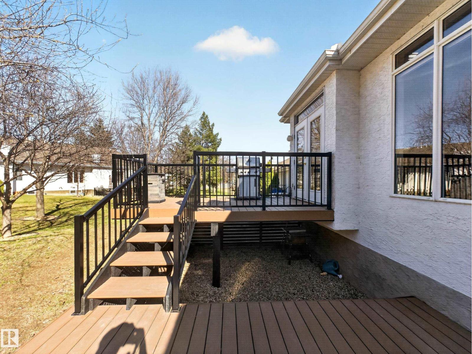 7 OAKBAY PT, St. Albert
