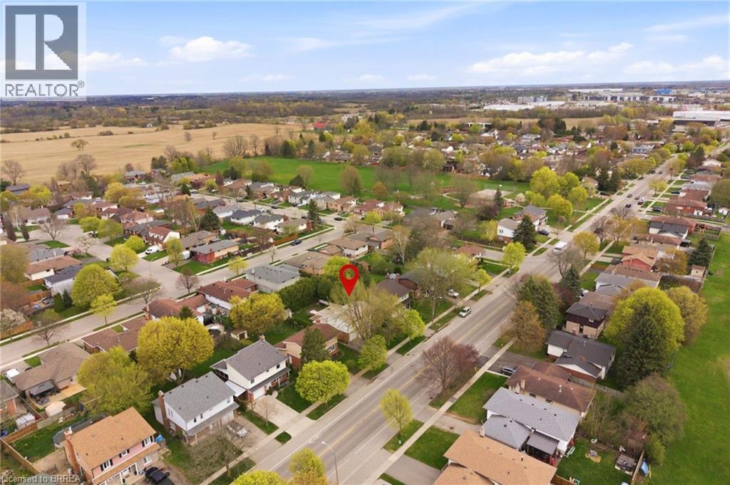 343 BRANTWOOD PARK Road, Brantford, Ontario, N3P1G7 — Photo 2