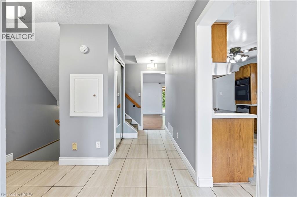 343 BRANTWOOD PARK Road, Brantford, Ontario, N3P1G7 — Photo 6