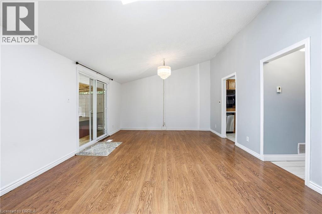 343 BRANTWOOD PARK Road, Brantford, Ontario, N3P1G7 — Photo 7