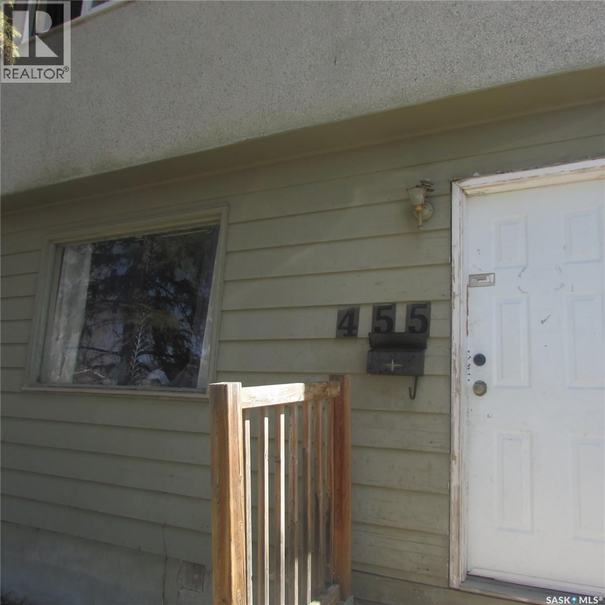 455 McIntosh STREET - 2