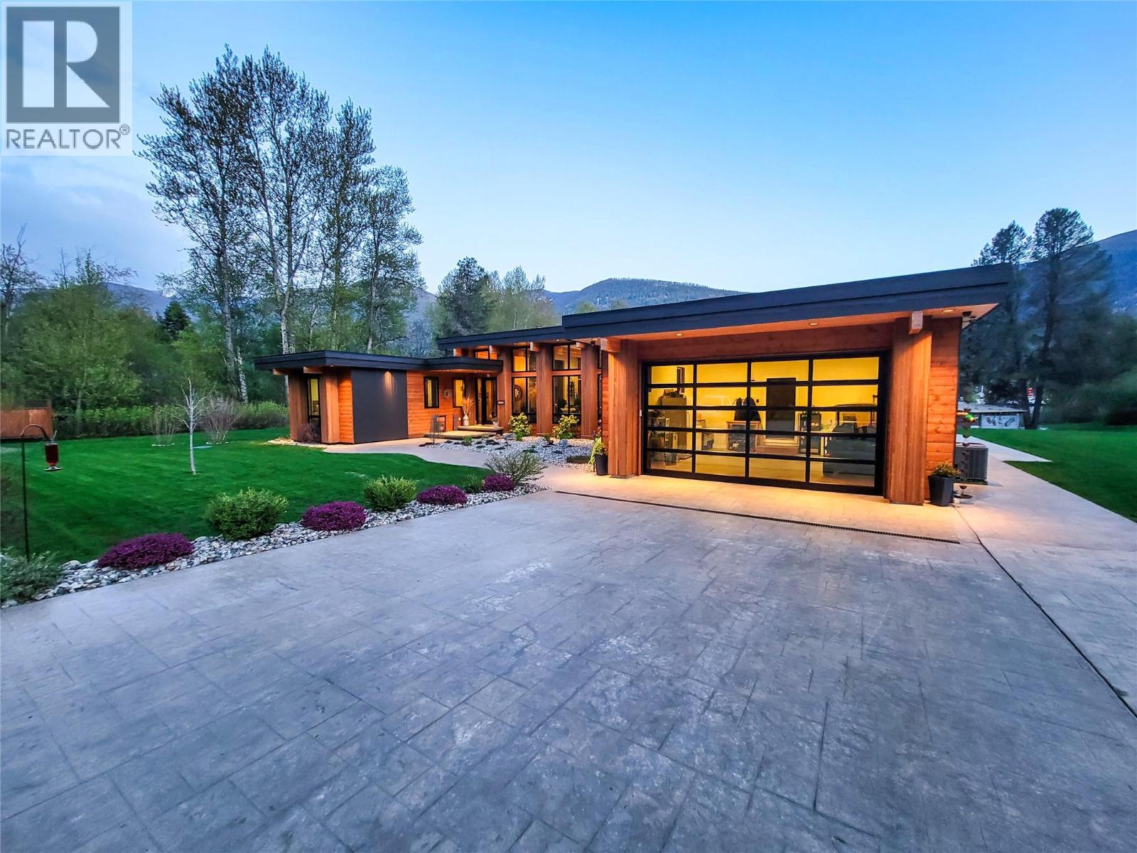6133 PIPPERS Lane - 85