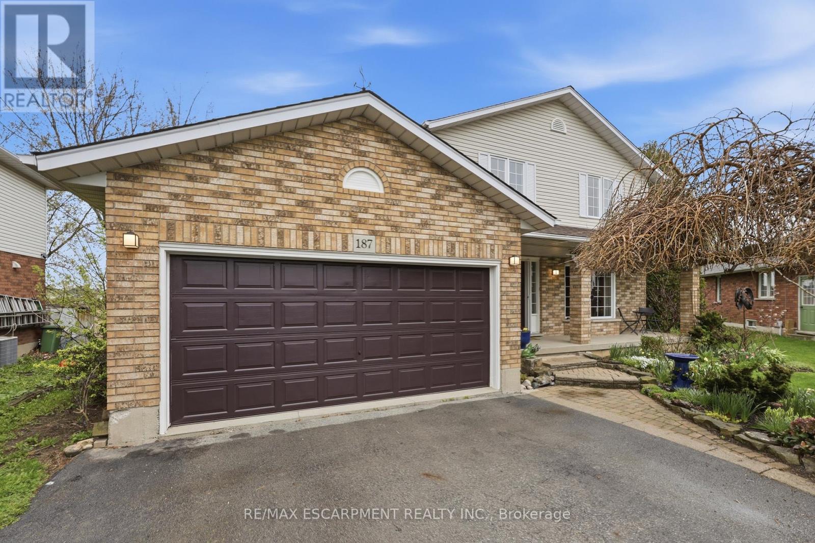 187 ALDERLEA AVENUE - 2