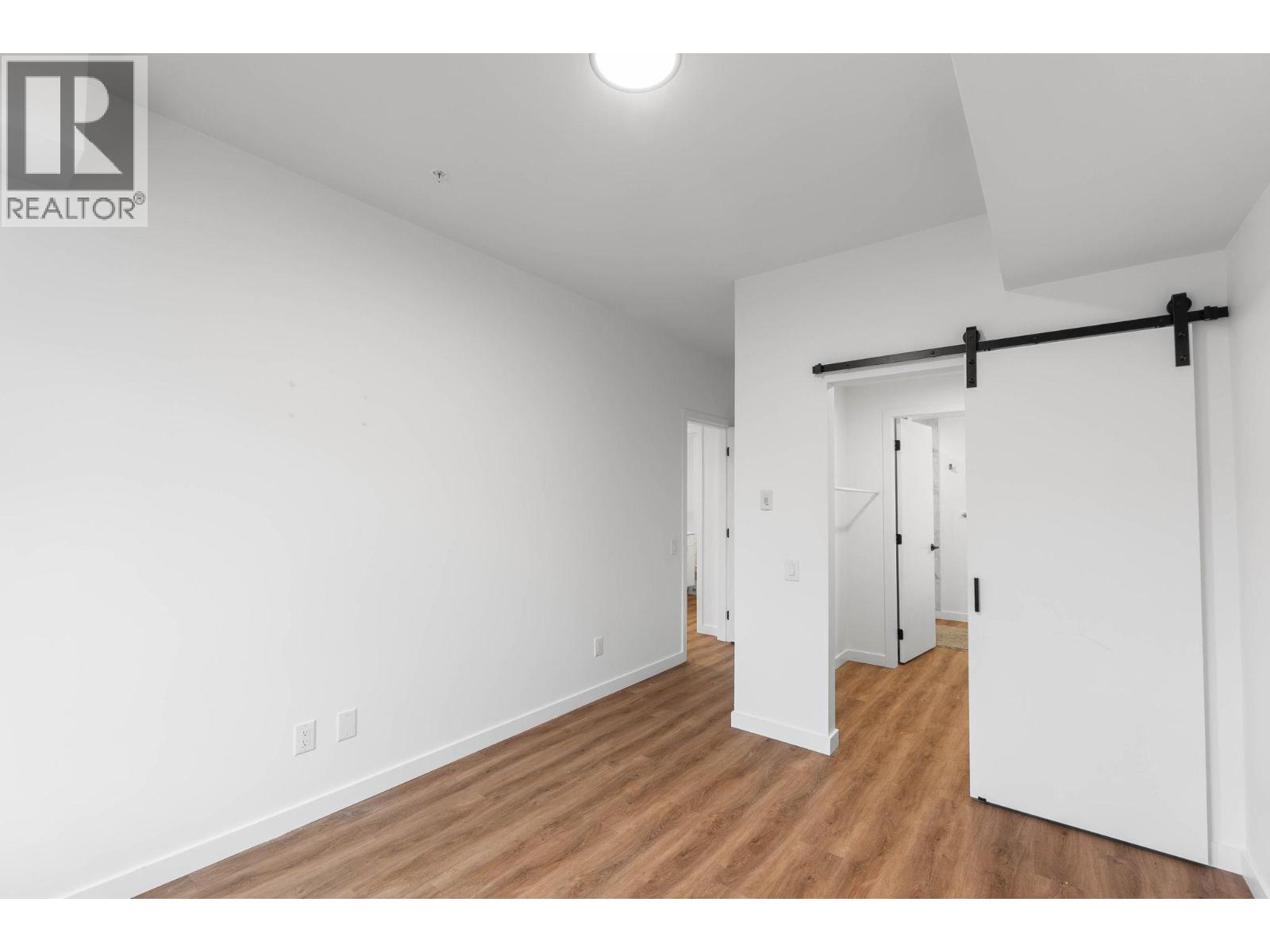 203 615 Rutland Road, Kelowna