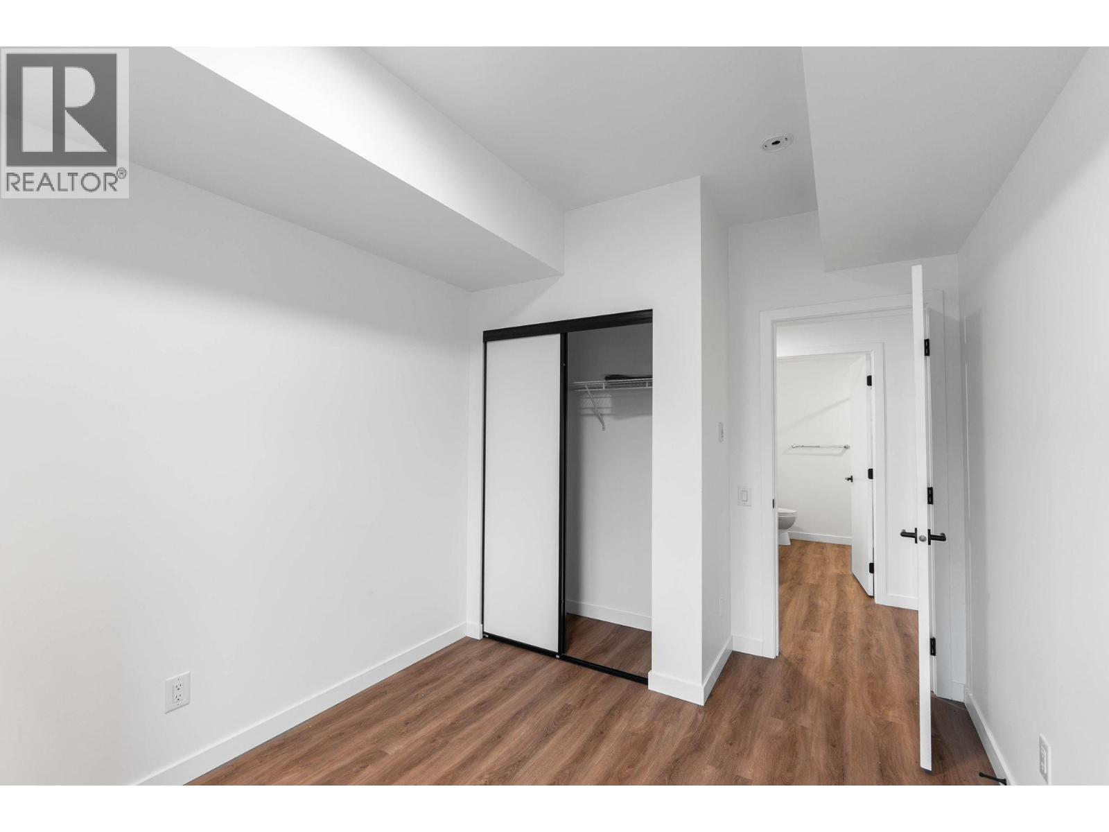 203 615 Rutland Road, Kelowna