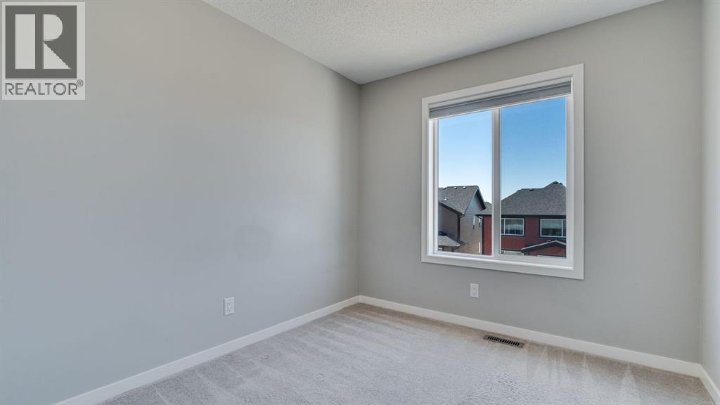 205 Sundown Road, Cochrane