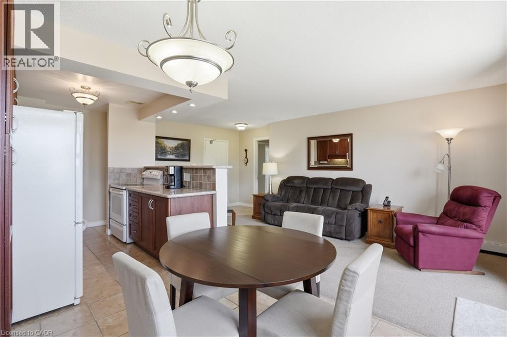 #512 793 COLBORNE Street E - 8