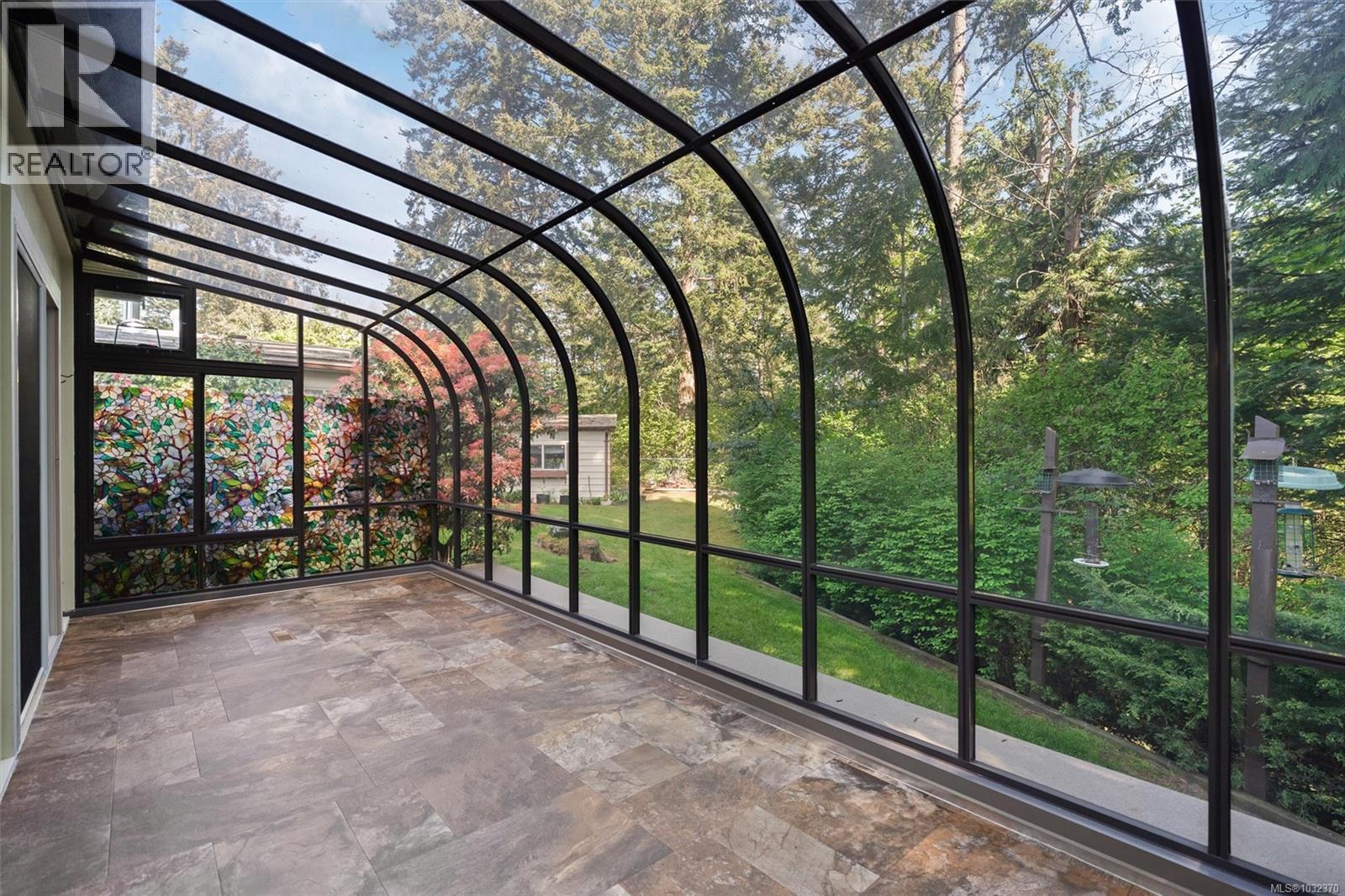 2111 Summergate Blvd - 21