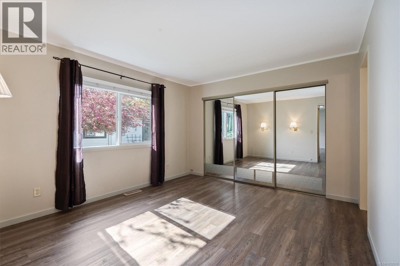 2111 Summergate Blvd - 13