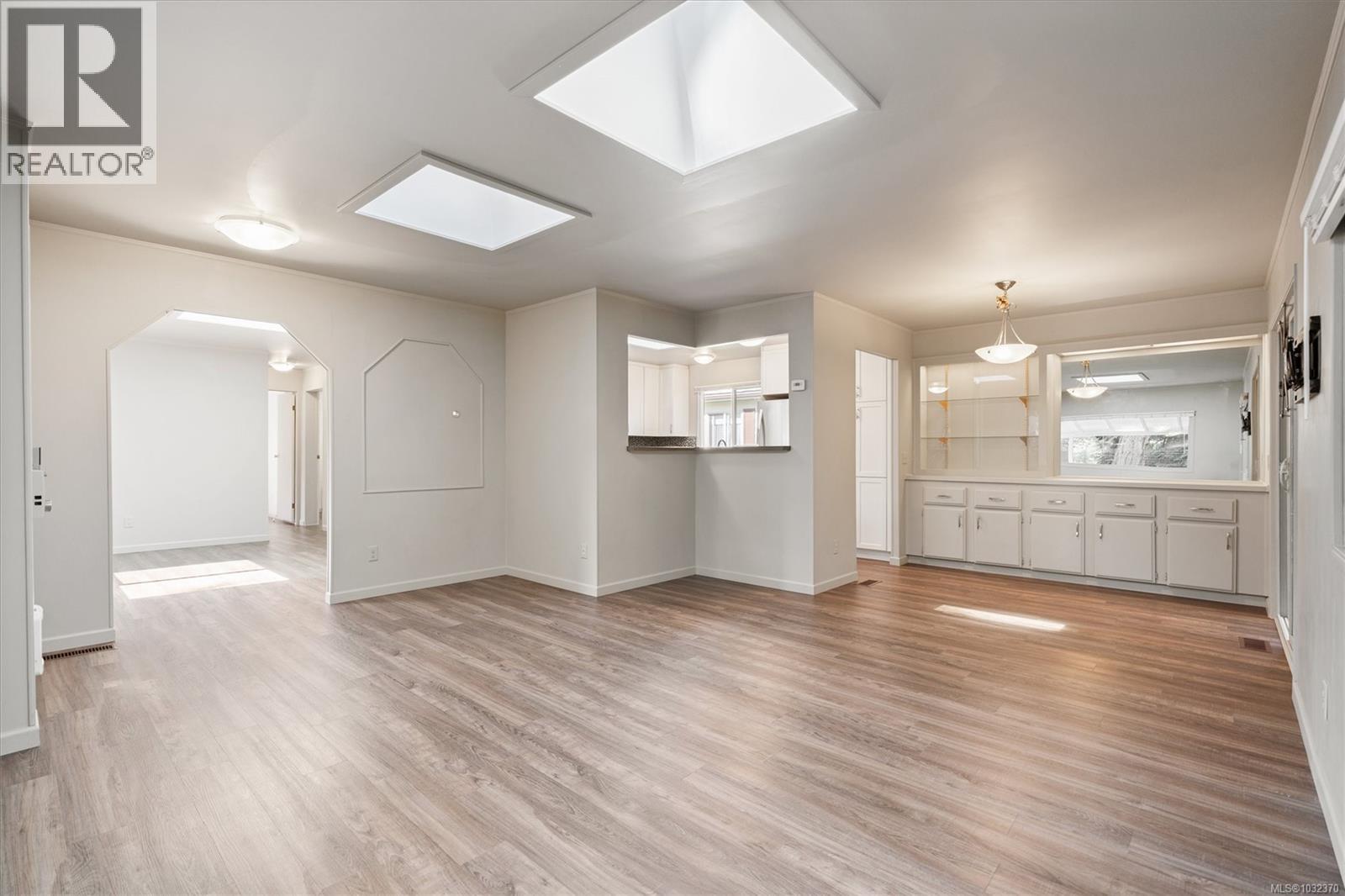 2111 Summergate Blvd - 3