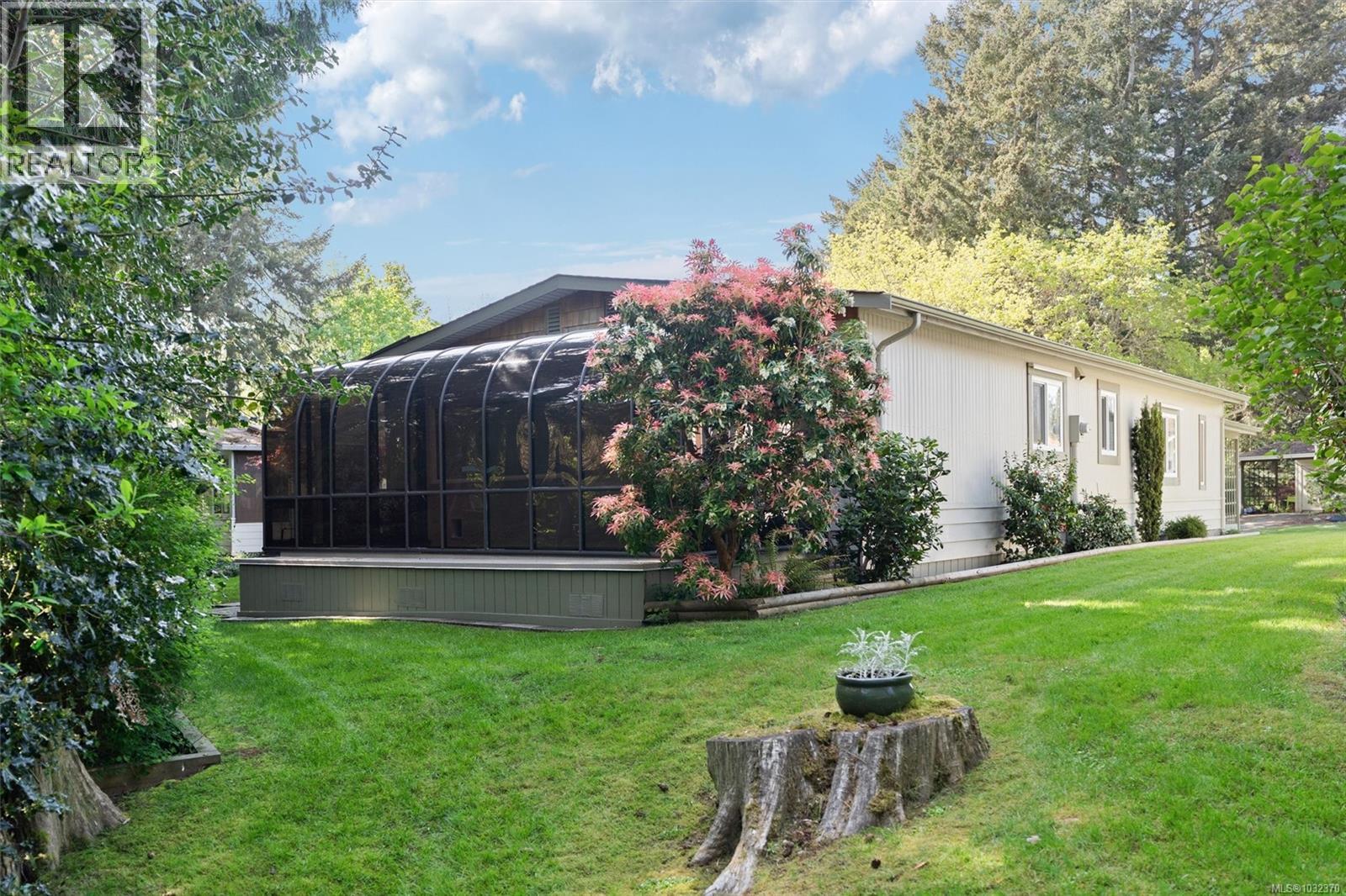 2111 Summergate Blvd - 2